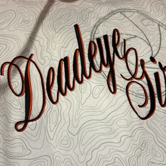 DEADEYE OUTFITTERS Women's 'DEADEYE GIRL' White Multi LONG-SLEEVE HOODIE . - Picture 3 of 11